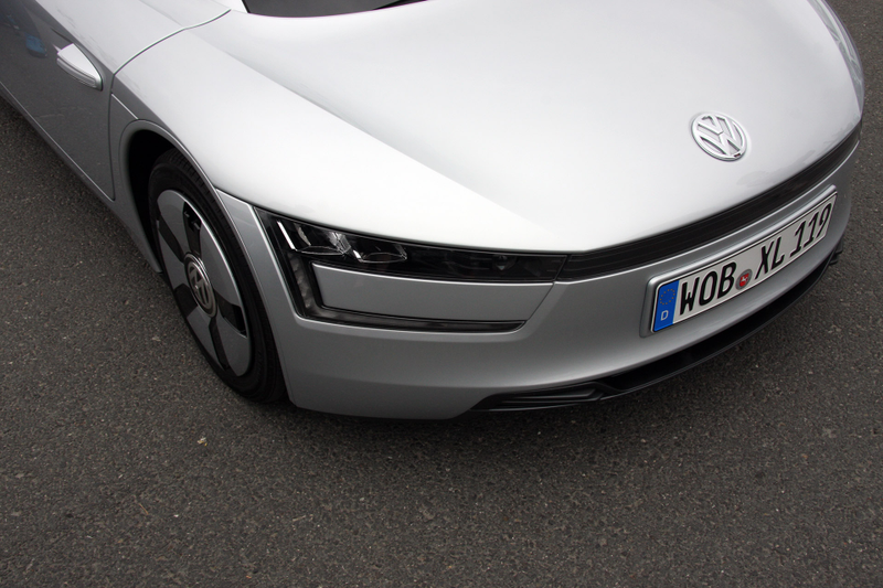 Illustration for article titled Driving Volkswagen's 261 MPG Car Is Like Driving The Future